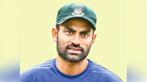 তামিমকে নিয়ে বিসিবি পরিচালকের মন্তব্যে ক্রিকেটারদের ক্ষোভ