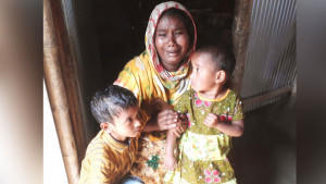 একটি ঘোষণায় লন্ডভন্ড সাজানো সংসার