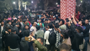 শাকসু নির্বাচন দাবিতে বিক্ষোভ অব্যাহত আপিল শুনানি হয়নি