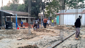 রেলের জমি দখল, গড়ে  উঠছে অবৈধ স্থাপনা