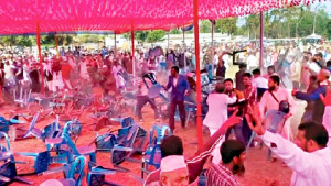 প্রশাসনের অনুষ্ঠানে সংঘর্ষে জামায়াত নেতা নিহত