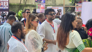 এফডিসিতে চলছে শিল্পী সমিতির নির্বাচনের ভোটগ্রহণ
