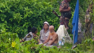 রাতে শূন্যরেখায় থাকা তিনজন সকালে উধাও