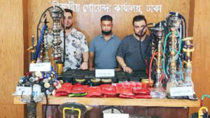 ইরান থেকে ফিরে যমজ  ভাইয়ের সিসা কারবার
