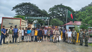 সাজা শেষে ১০ জনকে ফেরত পাঠাল ভারত