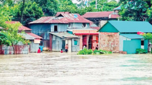 আরও দুই দিন ভারী বৃষ্টি, ছয় নদীর পানি বিপৎসীমার ওপরে