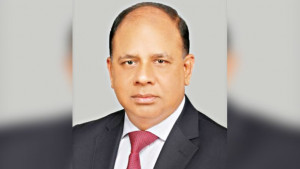 দেশে ফিরলে শেখ হাসিনাকে গ্রেপ্তার হয়েই কারাগারে যেতে হবে: চিফ প্রসিকিউটর