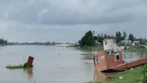 কাজে আসছে না কয়েক কোটি টাকার রেসকিউ বোট, চুরি যাচ্ছে যন্ত্রপাতি