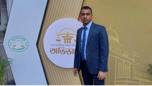 নারী আইনজীবীকে পেপারওয়েট ছুড়ে মারার ঘটনায় সেই বিচারককে প্রত্যাহার