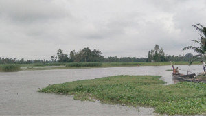 কালভার্ট-ব্রিজের মুখ বন্ধ, জলাবদ্ধতায় ডুবেছে নিচু এলাকা