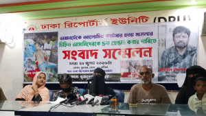 মৃত্যুর আগে অভিযুক্তদের নাম বলেছিলেন কাওসার: সংবাদ সম্মেলনে স্ত্রী সুমার দাবি