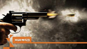 চট্টগ্রামে প্রকাশ্যে গুলি করে যুবককে হত্যা