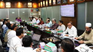 আইন ও আচরণ বিধিমালার সংশোধনী চূড়ান্ত করতে বৈঠকে ইসি 