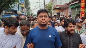 অতীতের সরকার ভোট চুরি করত, এই সরকার ফল চুরি করেছে: হাসনাত আবদুল্লাহ