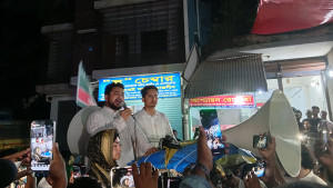 সাভারে এনসিপির সমাবেশে ককটেল বিস্ফোরণ, আহত ৩