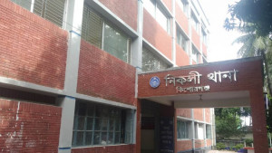 মাদক মামলার আসামির থানায় ঝুলন্ত মরদেহ উদ্ধার, দুই পুলিশ ক্লোজড