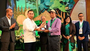 জাতীয় পরিবেশ পদক পেলেন ৩ ব্যক্তি ও ৩ প্রতিষ্ঠান