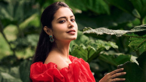 স্পেনের নীল জলরাশি থেকে কক্সবাজারে ফিরে আসার টান