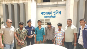 ময়মনসিংহে যুবককে হত্যার পর মাটিচাপার ঘটনায় গ্রেপ্তার ৪ 