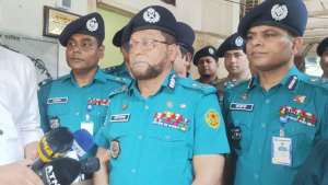 টিআইবির প্রতিবেদনের সঙ্গে বাস্তবতার মিল নেই, আইনশৃঙ্খলার উন্নতি হয়েছে: ডিএমপি কমিশনার
