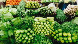 বৃষ্টি বাড়িয়েছে সবজির দাম