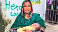 পরীক্ষার হলে মা, বাইরে নানির কোলে নবজাতক