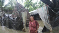 দুর্ভোগে পানিবন্দি মানুষ