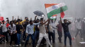ভারতে আন্দোলন ছড়িয়েছে কয়েক রাজ্যে, চাপ বাড়াচ্ছে ককরোচ