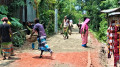 সড়ক থেকে সরিয়ে নেওয়া হলো নিম্নমানের ইট