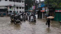 ভারী বর্ষণে চট্টগ্রামের নিচু এলাকায় হাঁটুপানি, দুর্ভোগে নগরবাসী