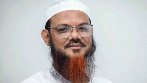 বিএনপির এমপিকে নিয়ে কটূক্তির অভিযোগে মুফতি ফয়জুল করীমের বিরুদ্ধে মামলা