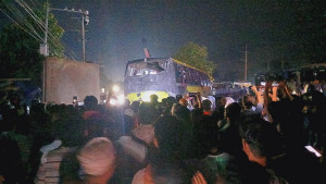 সীতাকুণ্ডে চার যানবাহনের সংঘর্ষে নারী নিহত, আহত ২৫