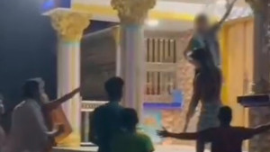 জামিনে বের হয়ে স্কুলছাত্রীকে বাড়ি থেকে তুলে নিয়ে গেলেন তরুণ, থানায় অভিযোগ
