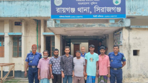 রায়গঞ্জে পুলিশের অভিযানে গ্রেপ্তার ৬