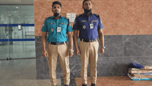 গাঢ় নীল পোশাকে ফিরছে পুলিশ, প্যান্ট হবে খাকি
