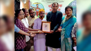 রাসেল-মুনা দম্পতি নতুন অ্যাথলেটদের অনুপ্রেরণা