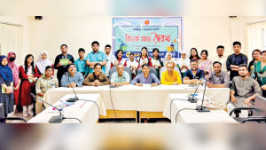 যুক্তির লড়াইয়ে মুখর দিন