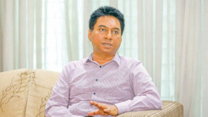 রাজস্ব সংগ্রহের মূল বাধা অর্থনৈতিক নয়, রাজনৈতিক