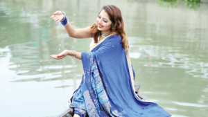 বৃষ্টিস্নাত নীলের ছোঁয়া