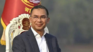 পাঁচ দিনের চীন সফর শুরু প্রধানমন্ত্রীর