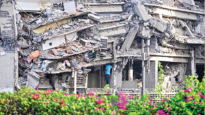 এক মিনিটে দুবার ভূমিকম্প ১০ হাজার প্রাণহানির শঙ্কা