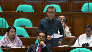 বাংলাদেশের সঙ্গে বিভিন্ন দেশের বাণিজ্য ঘাটতি ২৪ হাজার মিলিয়ন ডলার