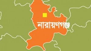 আদালত প্রাঙ্গণে হত্যা মামলার আসামিকে মারধর