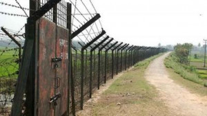 সাতক্ষীরা সীমান্তে বিএসএফের গুলিতে ২ বাংলাদেশি আহত