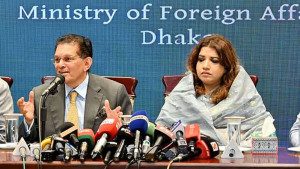 সরকারপ্রধান ‘ভিক্ষার ঝুলি’ নিয়ে বিদেশে যায় না: পররাষ্ট্রমন্ত্রী