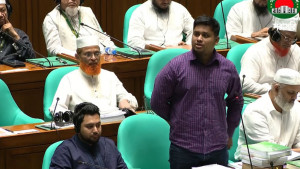 বসুন্ধরার সঙ্গে বিএনপির ‘সমঝোতা’ আছে কিনা, জানতে চান হাসনাত