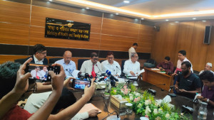 অক্সিজেন স্বল্পতায় ৬ নবজাতকের টিকে থাকা কঠিন হয়ে পড়ে: স্বাস্থ্যমন্ত্রী
