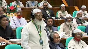 বিরোধী দলকে দুর্বল করার প্রবণতা চলছে