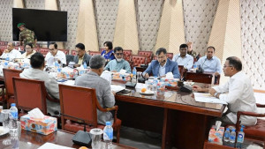 রাজধানীর ৪ বাস টার্মিনাল স্থানান্তরের নির্দেশ প্রধানমন্ত্রীর