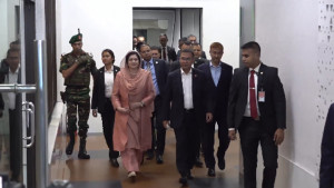 ৬ দিনের বিদেশ সফর শেষে দেশে ফিরলেন প্রধানমন্ত্রী